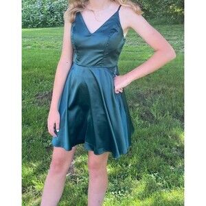 Dark green semi formal dress size 5/6